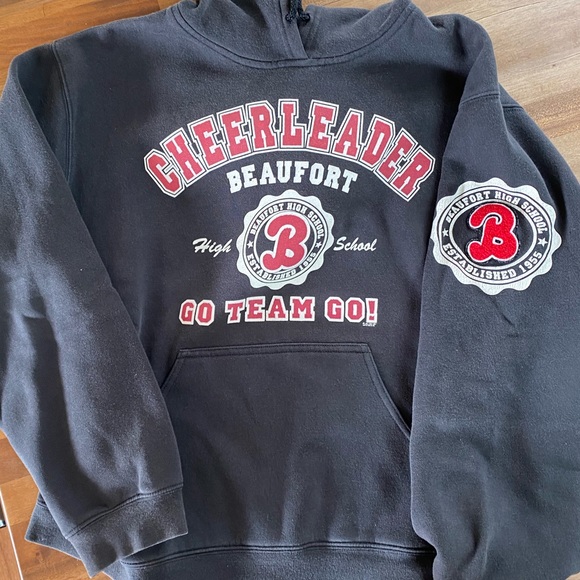Cheerleading sweatshirt. - Picture 2 of 7